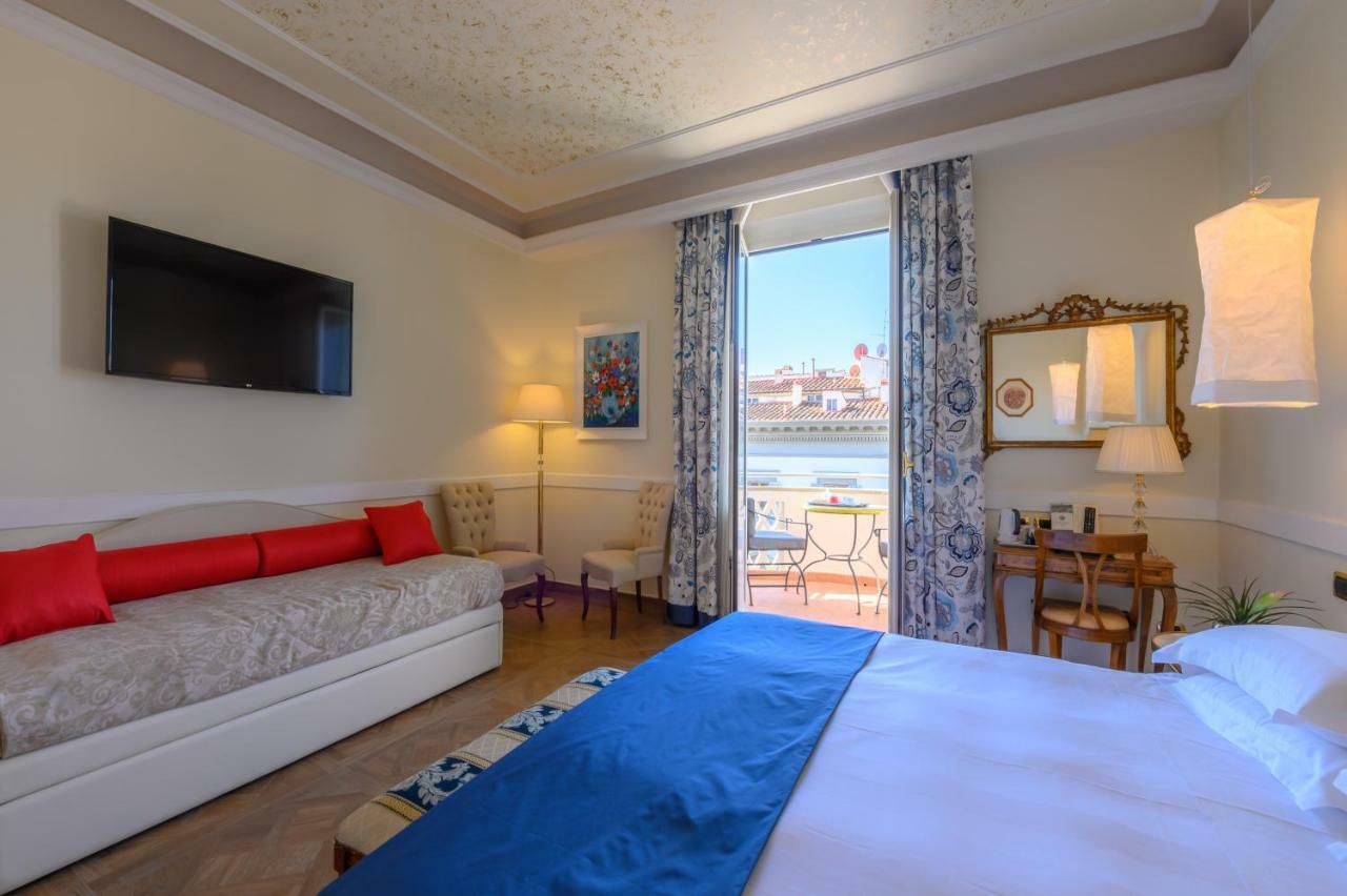 Deluxe Double or Twin Room Balcony